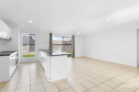 Property photo of 31 Kelliher Street Rothwell QLD 4022