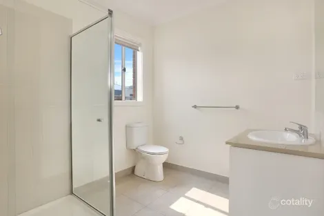 Property photo of 36 Maiden Crescent Point Cook VIC 3030