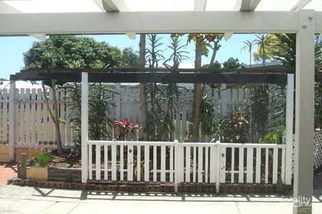 Property photo of 25 Kangaroo Avenue Bongaree QLD 4507