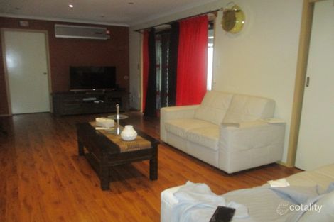 Property photo of 11 Cassinia Crescent Meadow Heights VIC 3048