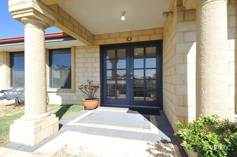 Property photo of 39 Batavia Avenue Wannanup WA 6210