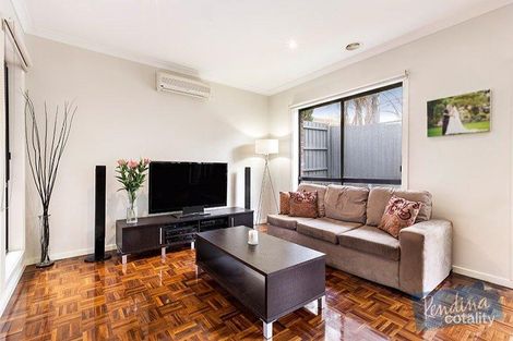Property photo of 4/25 Devon Road Pascoe Vale VIC 3044