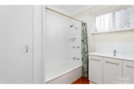Property photo of 2/4 Fields Street Norman Gardens QLD 4701