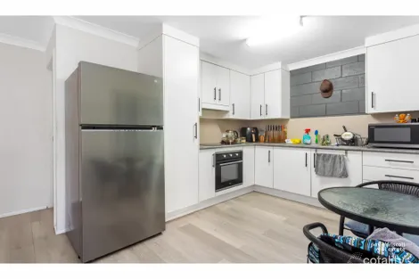 Property photo of 2/4 Fields Street Norman Gardens QLD 4701