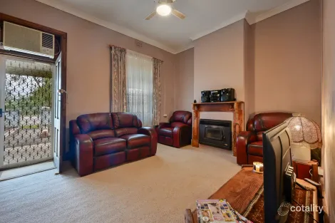 Property photo of 5 Williams Street Quorn SA 5433