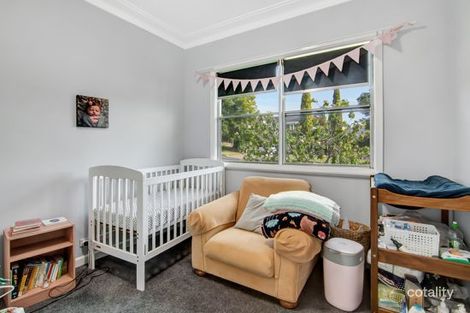 Property photo of 69 Hillvue Road Hillvue NSW 2340