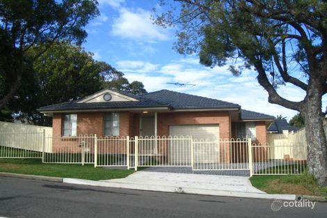4 Young St, Penshurst, NSW 2222