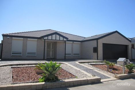 Property photo of 14 Pawleena Circuit Cairnlea VIC 3023