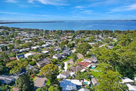 Property photo of 24 Roger Crescent Berkeley Vale NSW 2261