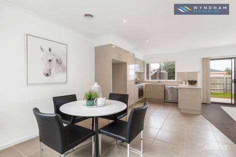 Property photo of 2/20 Starflower Way Truganina VIC 3029