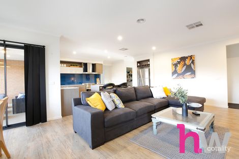 Property photo of 12 Sirrom Crescent Armstrong Creek VIC 3217