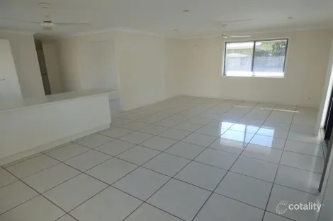 Property photo of 4 Beech Court Woodgate QLD 4660