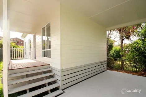 5a Pamrick Cres, Clontarf, QLD 4019