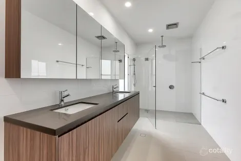 Property photo of 9 Victoria Street Indooroopilly QLD 4068