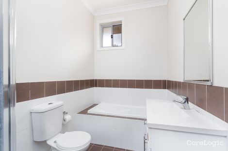 Property photo of 11/17 Mimosa Avenue Toongabbie NSW 2146