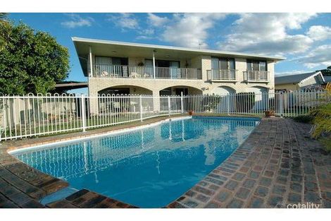 Property photo of 28 Delungra Street Broadbeach Waters QLD 4218