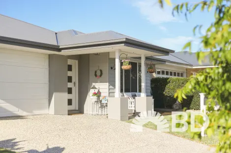 52 Ridge Pde, Narangba, QLD 4504
