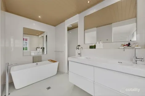 Property photo of 5 Sajla Court Mount Samson QLD 4520