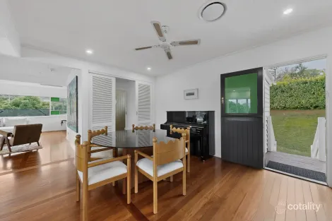 Property photo of 5 Sajla Court Mount Samson QLD 4520