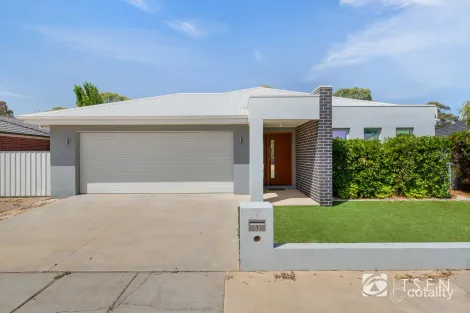 7 Langley Dr, Epsom, VIC 3551