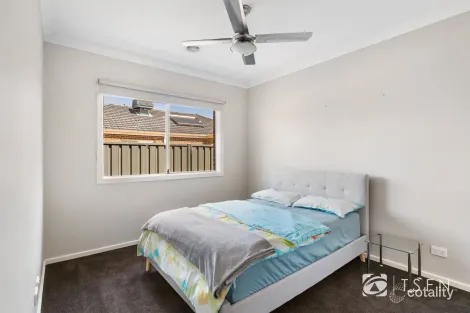 Property photo of 7 Langley Drive Epsom VIC 3551