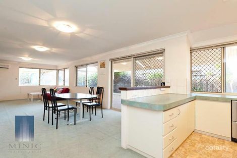 Property photo of 17 Stuart Court Bateman WA 6150
