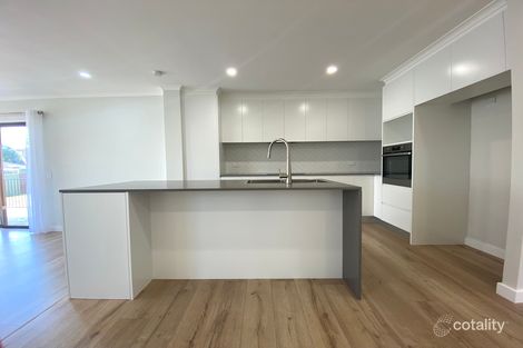 Property photo of 6 Bottlebrush Avenue Bradbury NSW 2560