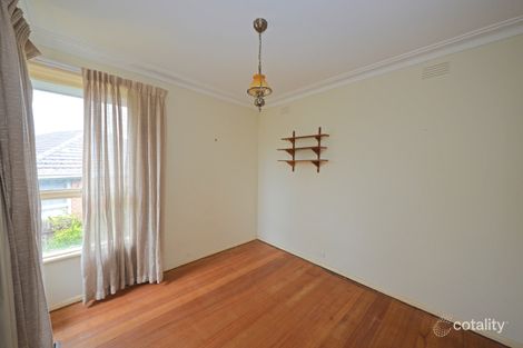 Property photo of 24 Delmore Crescent Glen Waverley VIC 3150