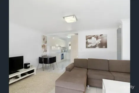 Property photo of 4/88 Pacific Parade Bilinga QLD 4225
