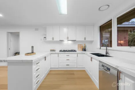 Property photo of 4 Cavill Court Vermont South VIC 3133