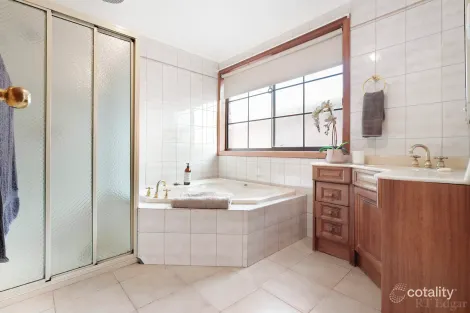 Property photo of 284 George Street Doncaster VIC 3108