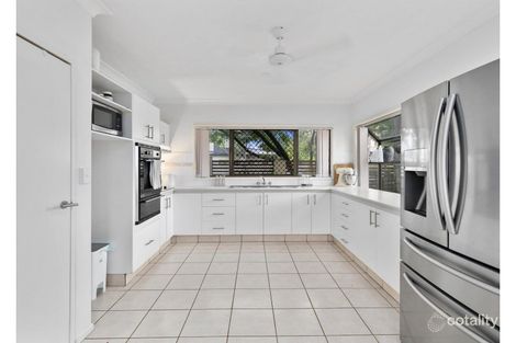 Property photo of 1/4 Tahiti Avenue Palm Beach QLD 4221