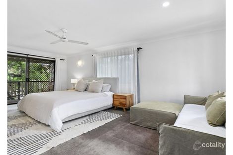 Property photo of 1/4 Tahiti Avenue Palm Beach QLD 4221