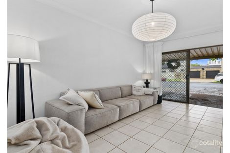 Property photo of 1/4 Tahiti Avenue Palm Beach QLD 4221