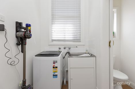 Property photo of 2 Yabtree Street Wagga Wagga NSW 2650