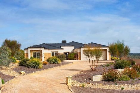 4 Tingay Dr, Campbells Creek, VIC 3451