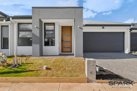 12 Hairpin Dr, Tarneit, VIC 3029