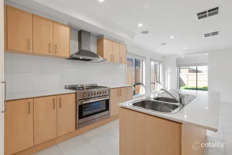 Property photo of 6 Juniperina Circuit Wallan VIC 3756