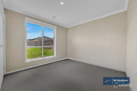 Property photo of 6 Hart Crescent Brookfield VIC 3338