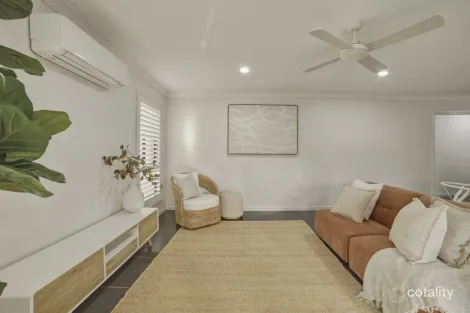 Property photo of 66 Caroval Drive Rural View QLD 4740