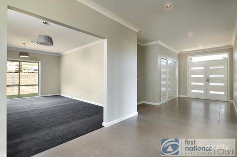 Property photo of 59 Grange Crescent Warragul VIC 3820