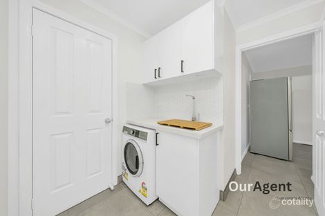 Property photo of 3/4-16 Melaleuca Drive Meadow Heights VIC 3048