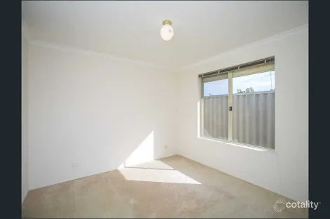 Property photo of 11A Diploma Rise Marangaroo WA 6064