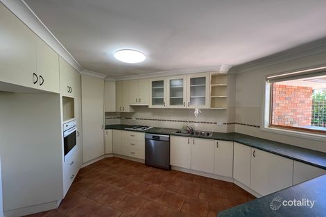 Property photo of 2/8 Cobden Place Parkes NSW 2870