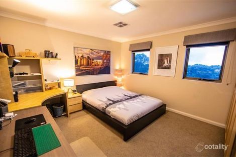 Property photo of 42 Beresford Gardens Swan View WA 6056