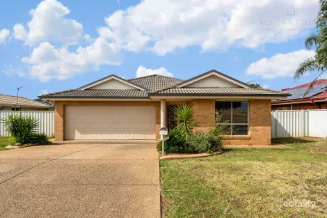 Property photo of 54 Avocet Drive Estella NSW 2650