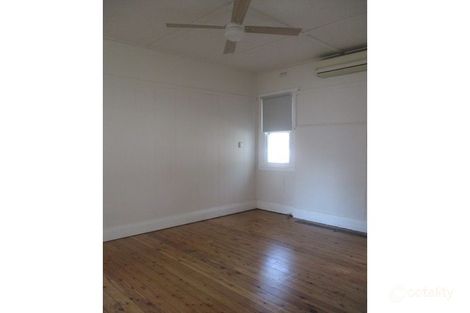 Property photo of 15 Ellalong Street Pelaw Main NSW 2327