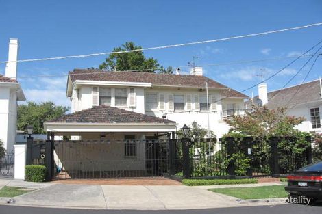 2 St Georges Ct, Toorak, VIC 3142