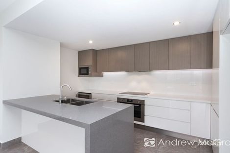 Property photo of 406/1 Mawson Close Caves Beach NSW 2281