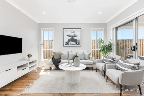 Property photo of 8 Bat Street Box Hill NSW 2765